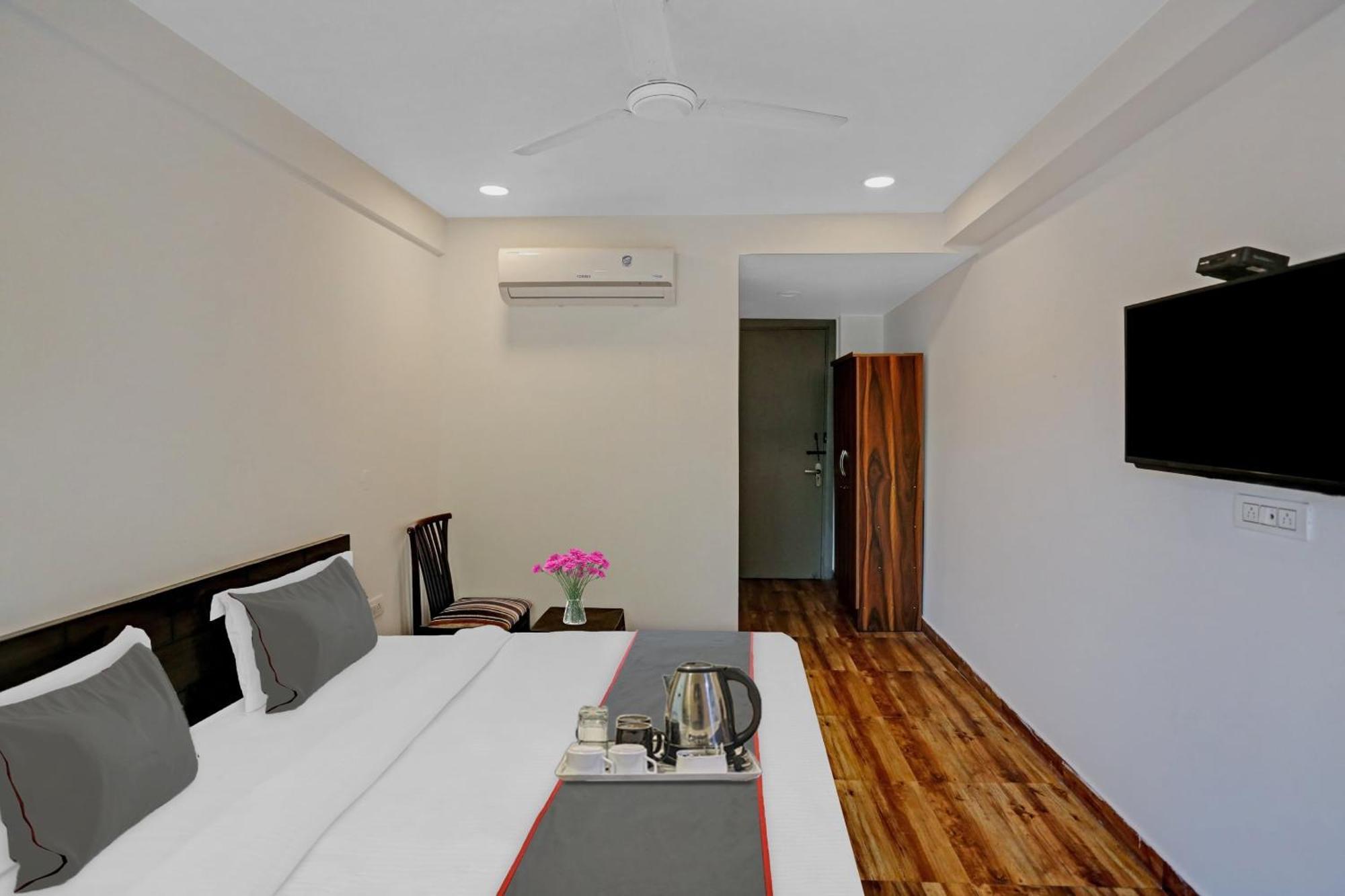 Hotel O The Grand Palm Γκουργκάον Εξωτερικό φωτογραφία